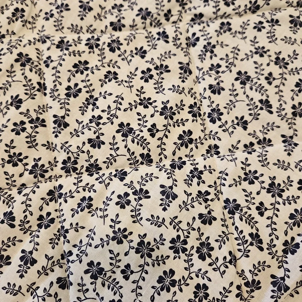 Hand Made Quilt 41x35 Scrappy Style Patchwork Crib Floral - Picture 3 of 5